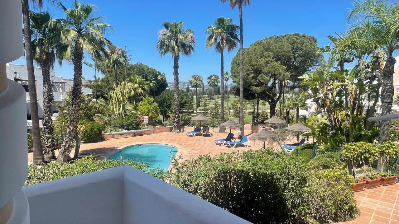Ground Floor At Matchroom Country Club Apartment *