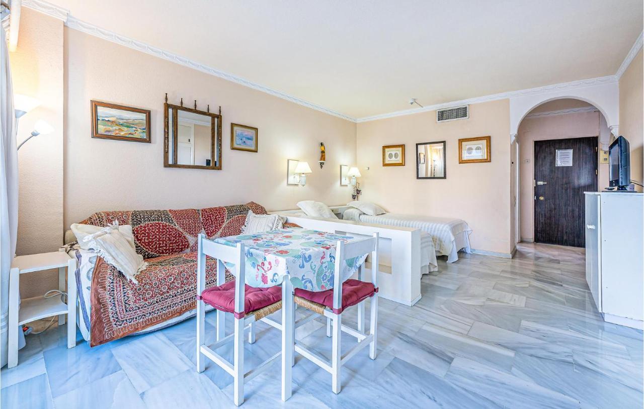 Amazing In Apartment Fuengirola