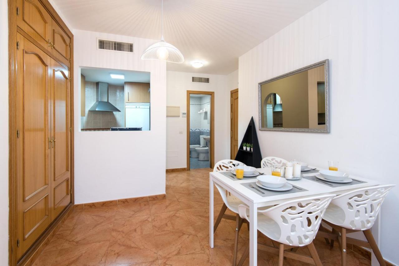 Rentandhomes Apartment