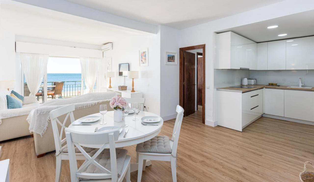 Ensuite Mediterranean Sea Front Huoneisto Fuengirola