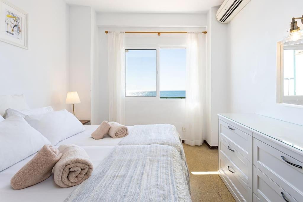 Ensuite Mediterranean Sea Front
