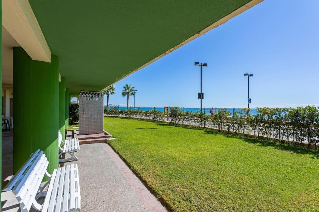 Huoneisto Ensuite Mediterranean Sea Front Fuengirola