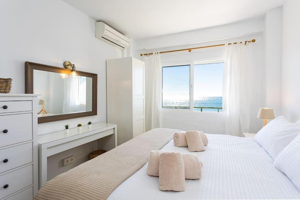 Ensuite Mediterranean Sea Front
