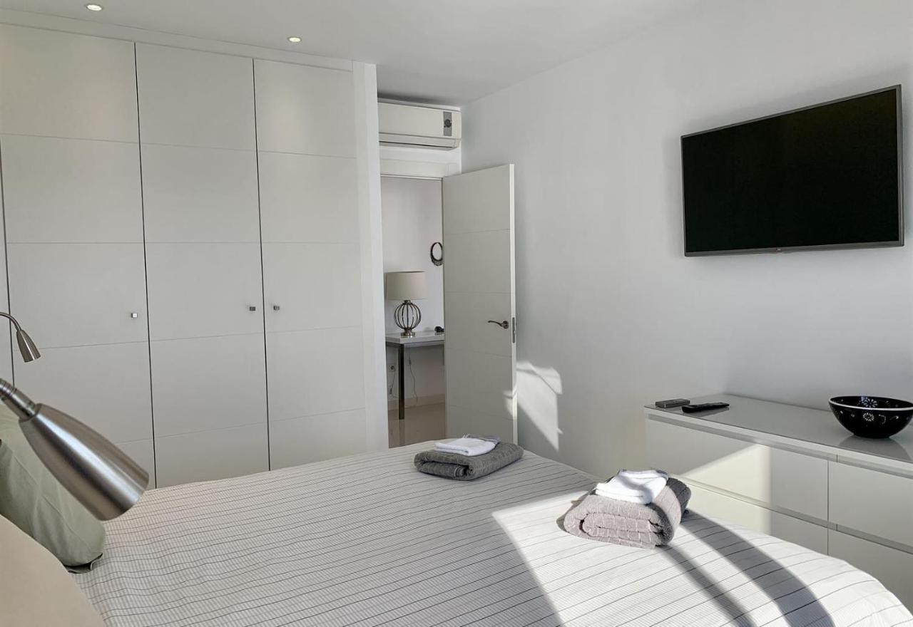 Apartment In First Line Of Carvajal