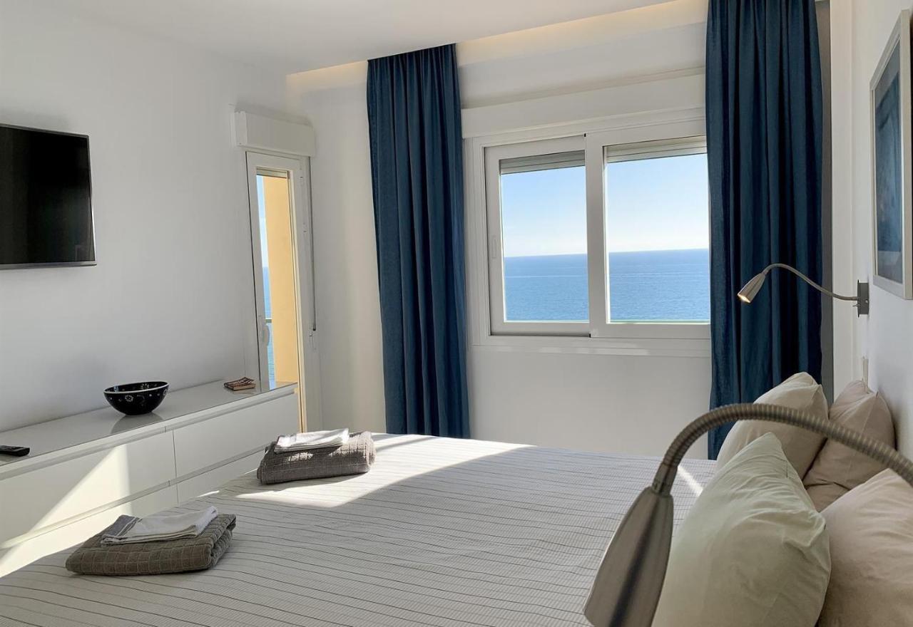In First Line Of Carvajal Apartment Fuengirola