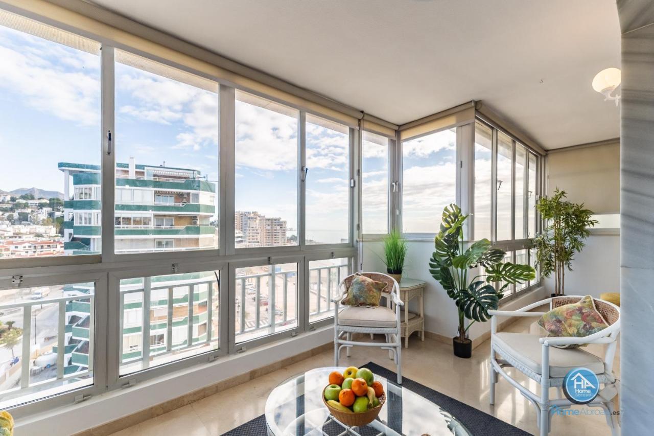 Super Exclusive With Free Parking Apartment *