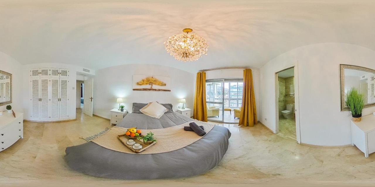 Super Exclusive With Free Parking Apartment Fuengirola