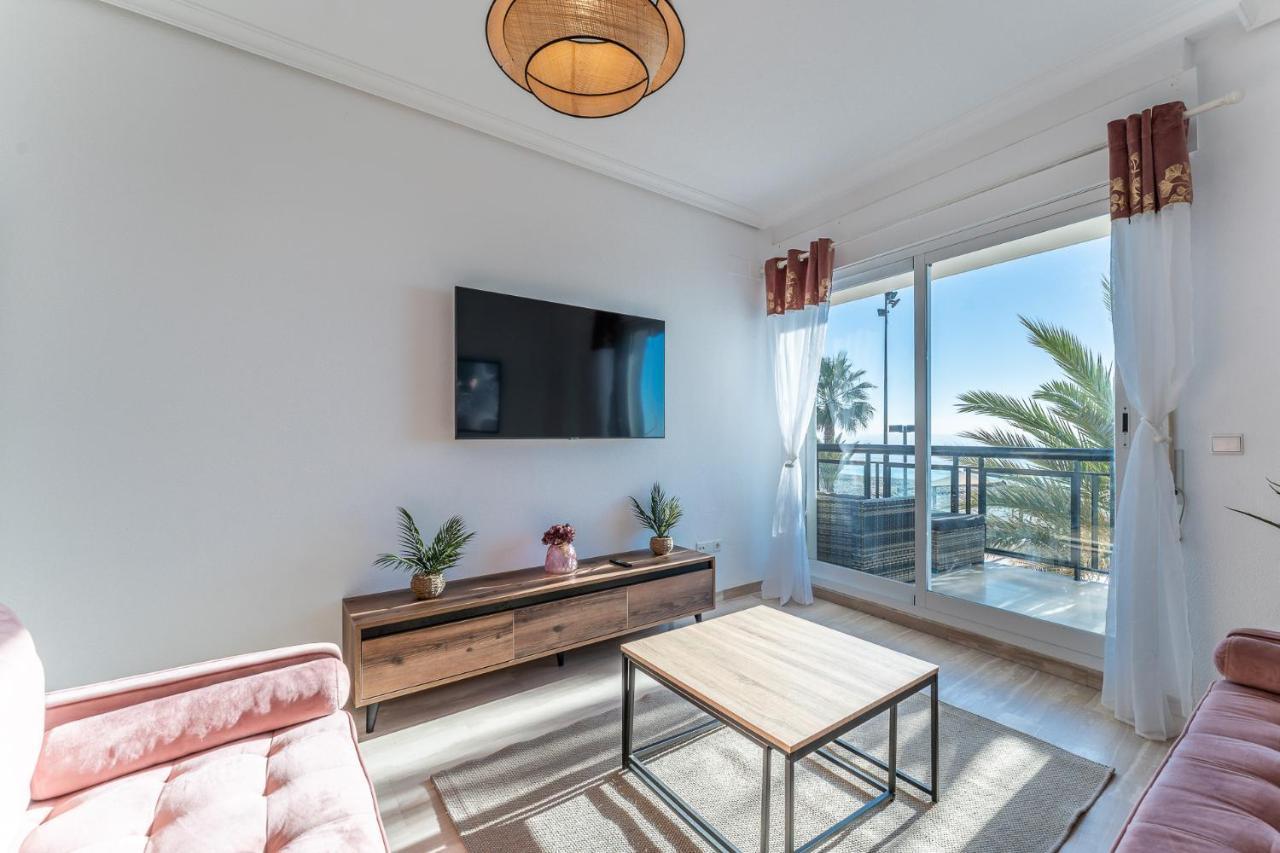 Apartment Superb Location Beachfront , 3 Bed With Terrace Fuengirola