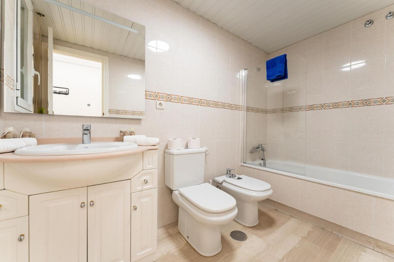 Apartment Superb Location Beachfront , 3 Bed With Terrace Fuengirola
