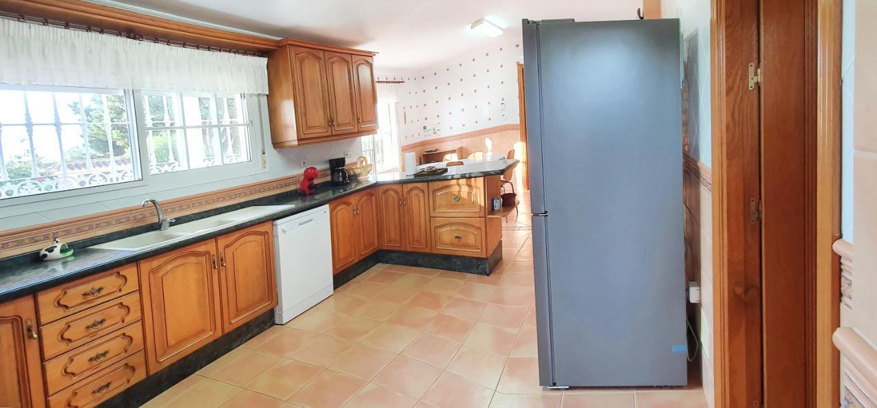 Golden Costa Del Sol - Big Private Pool - Bbq - Good Location Villa *