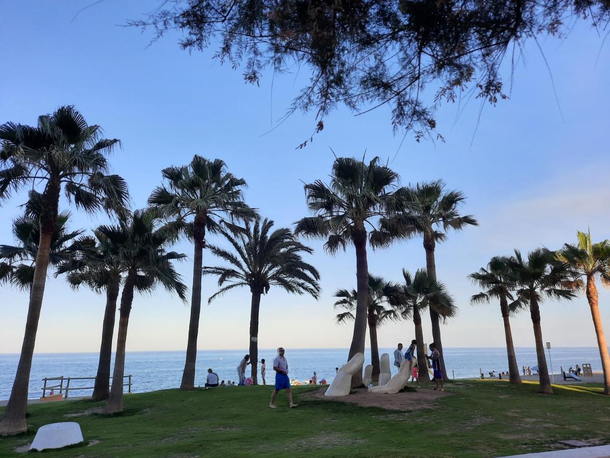 Sunshiny Costa Del Sol - *