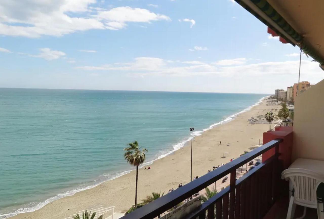 Mode's Beachfront Appartement *