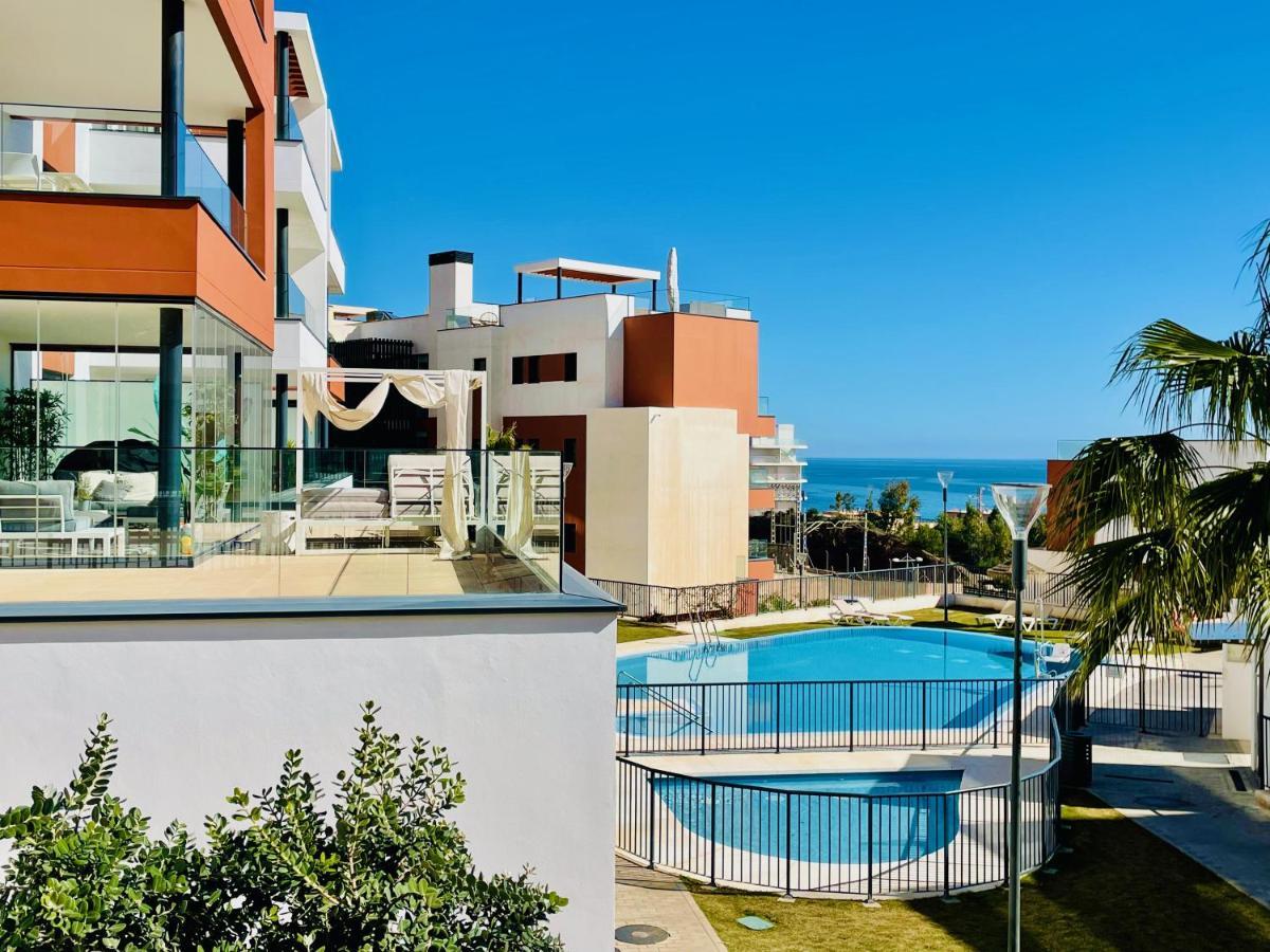 Luxury 3 Bedroom 300m From The * Fuengirola