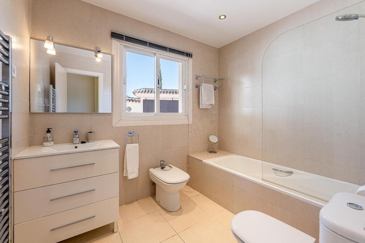 Villa Stunning 6 Bed Private Pool Mijas Gol Fuengirola