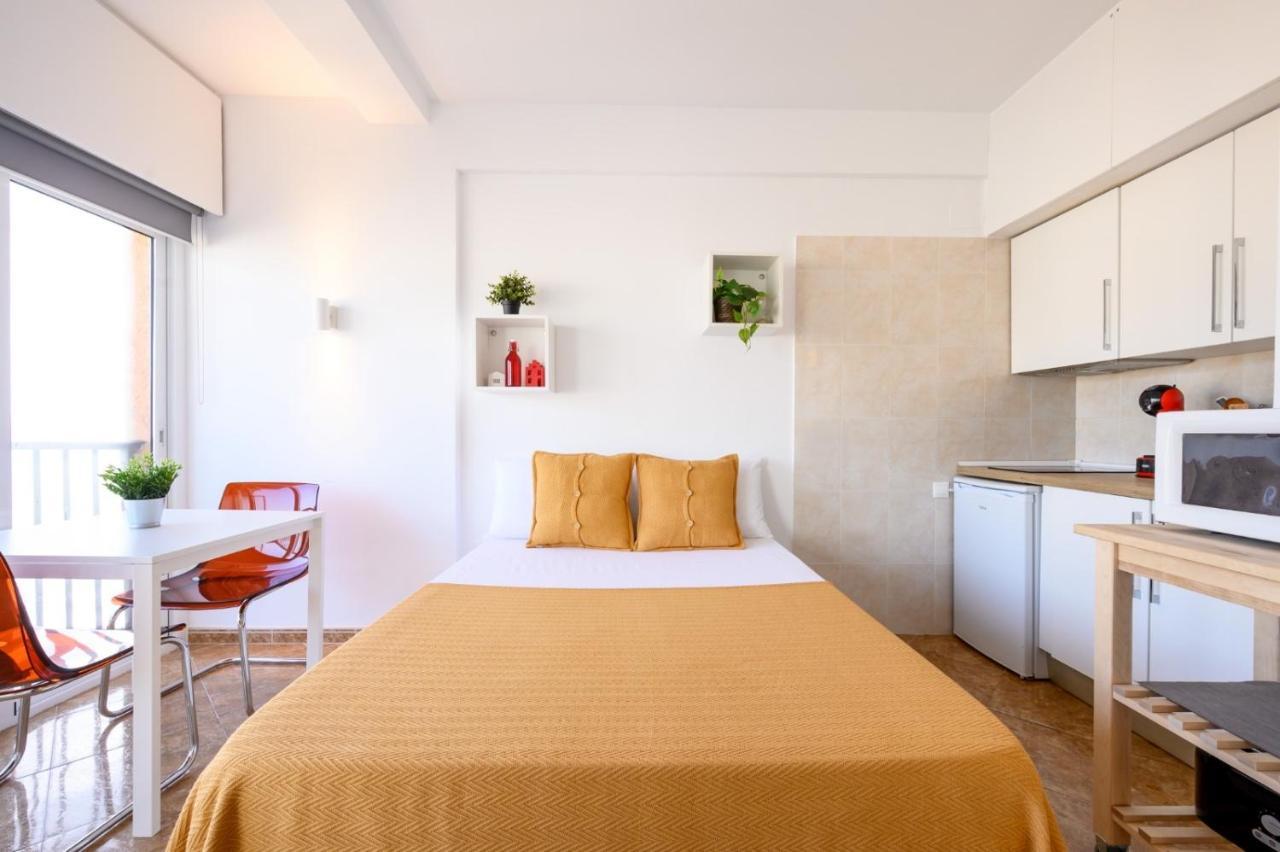 Appartement Sea & Mountain, Front Line, 1 Min To By 10tosea Fuengirola