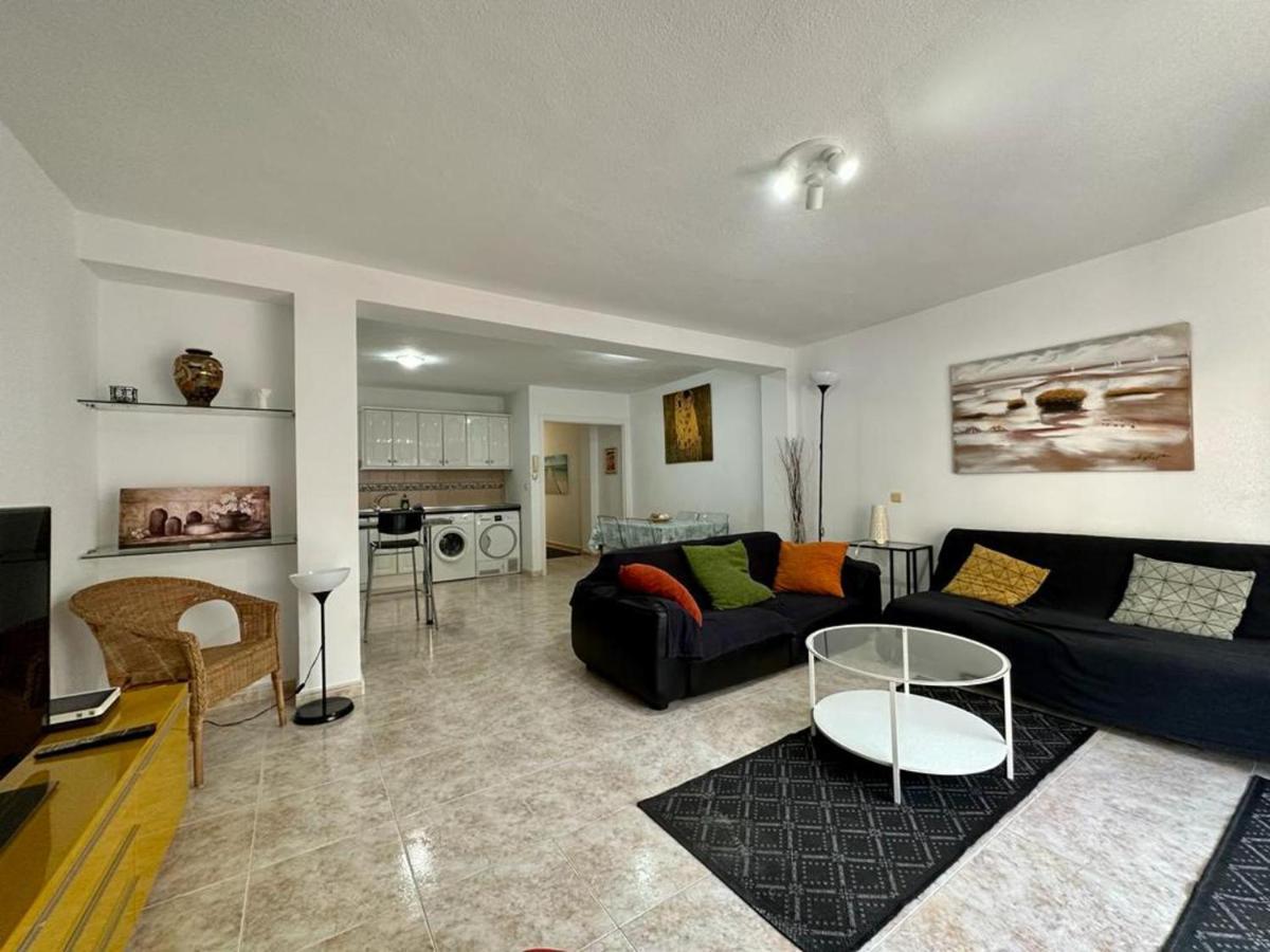 Charming 3-bed In Apartment Fuengirola