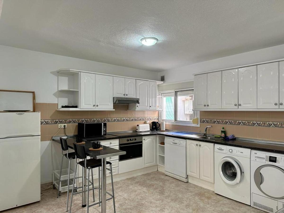 Apartment Charming 3-bed In Fuengirola