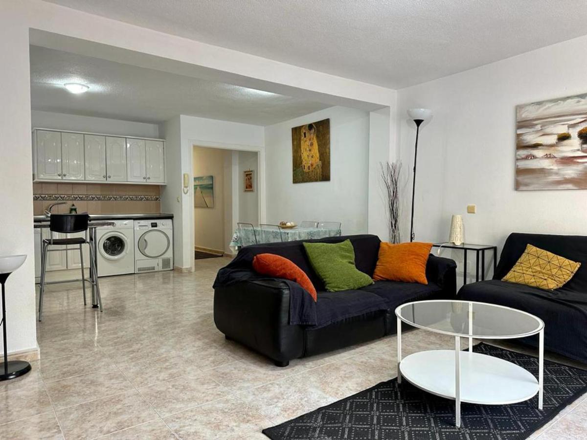 Apartment Charming 3-bed In *