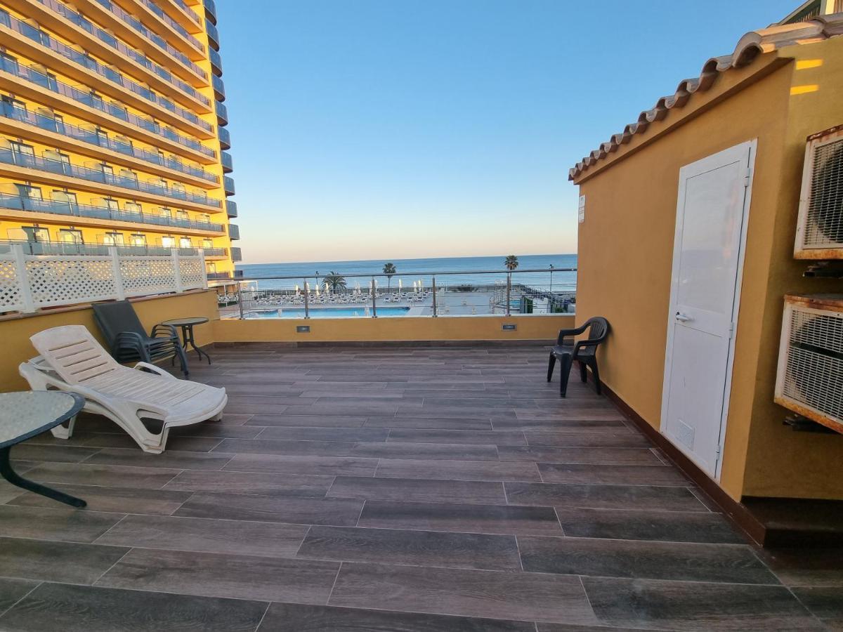 Penthouse Sea Views + Private Solarium