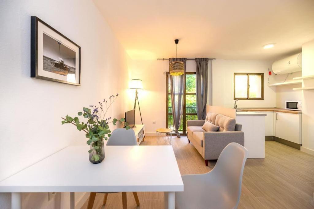 Ct 228 - Center - I Huoneisto Fuengirola