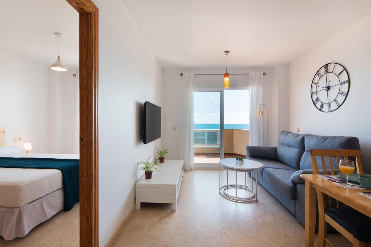 Privilege Of The Sea, 1st Line Carvajal Beach- 3rd Floor *