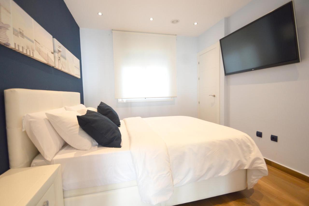 Fuengirola, Primera Linea De Playa Apartamento