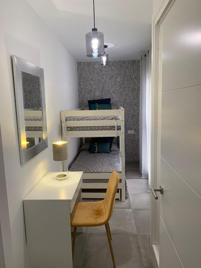 Boliches Holidays Apartment *
