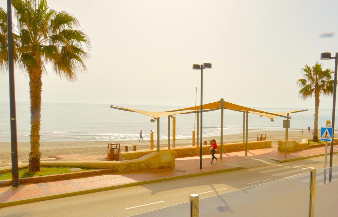Fuengirola, Primera Linea De Playa Apartamento