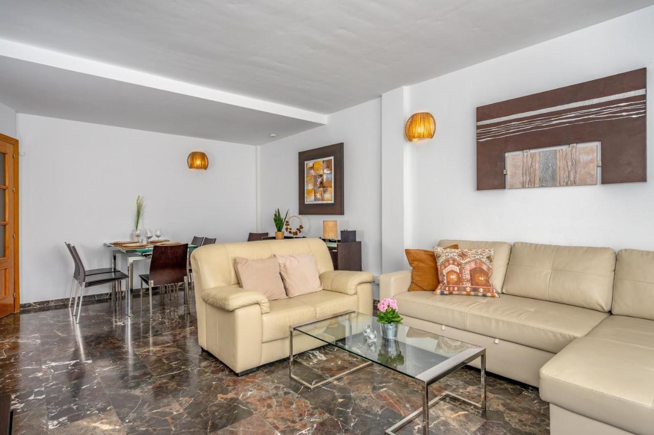 Don Juan With Pool In Carvajal By Costarentals - Ref 98 Fuengirola