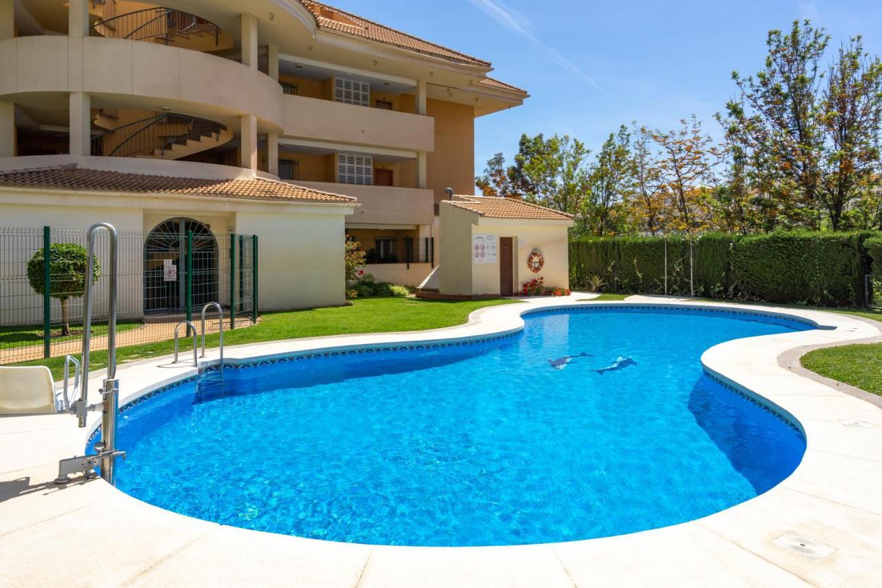 Don Juan With Pool In Carvajal By Costarentals - Ref 98 Apartamento Fuengirola