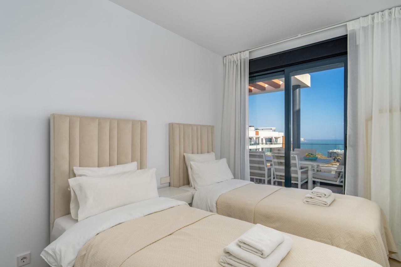 Middel Views Seaview In El Higueron By Costarentals - Ref 64