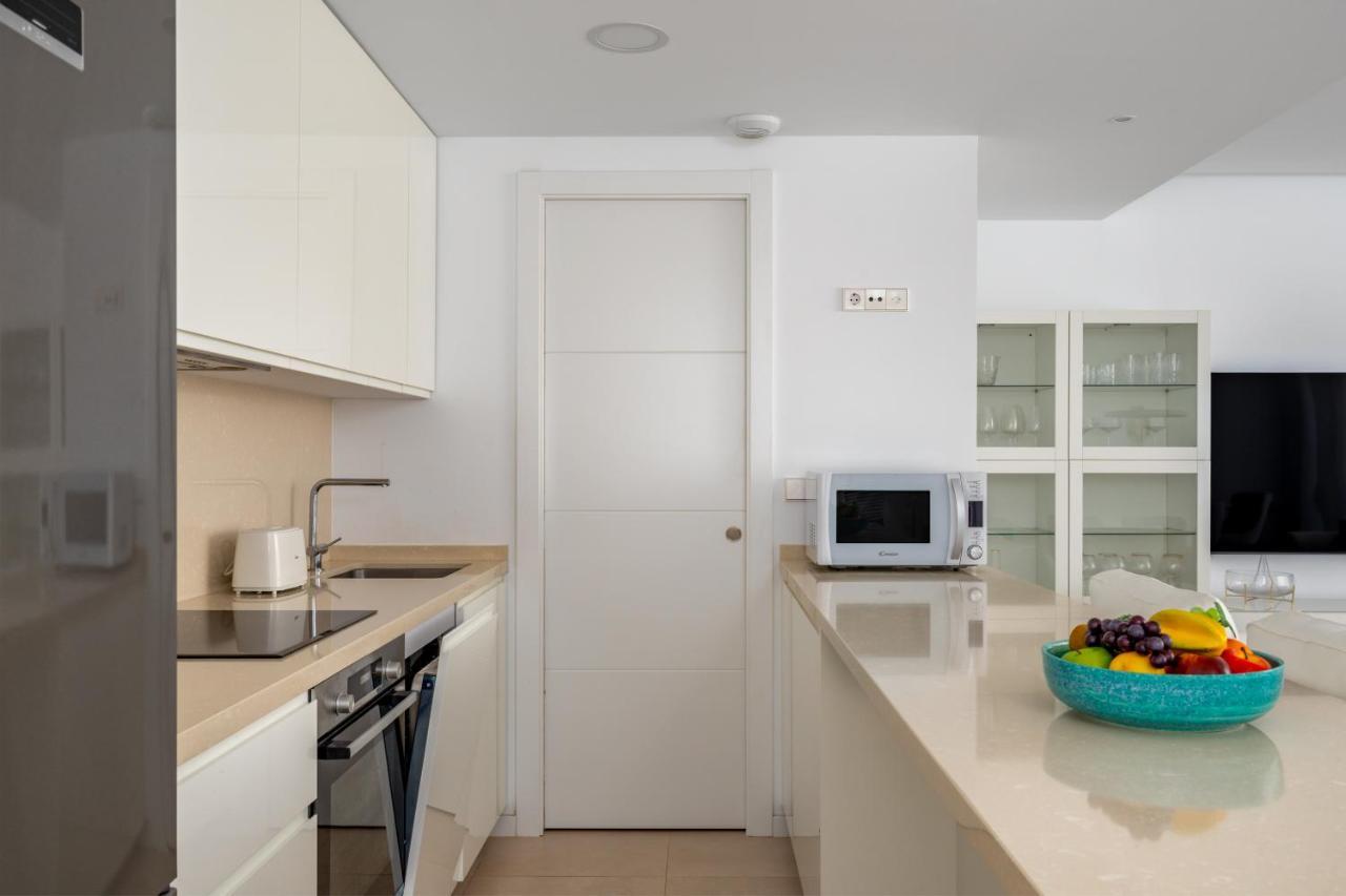 Middel Views Seaview In El Higueron By Costarentals - Ref 64 Apartment