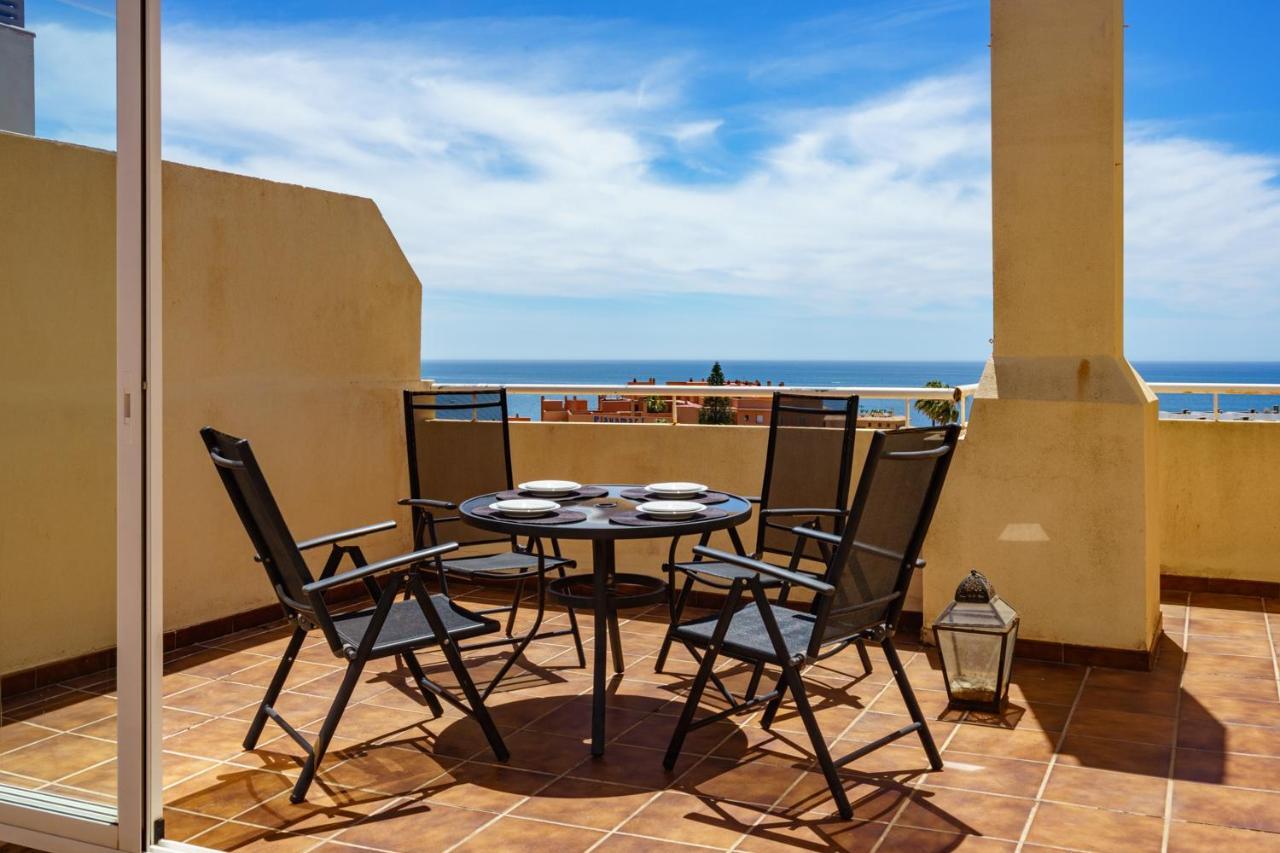 Spacious Castillo Sohail Penthouse With Jacuzzi By Costarentals - Ref 12 *