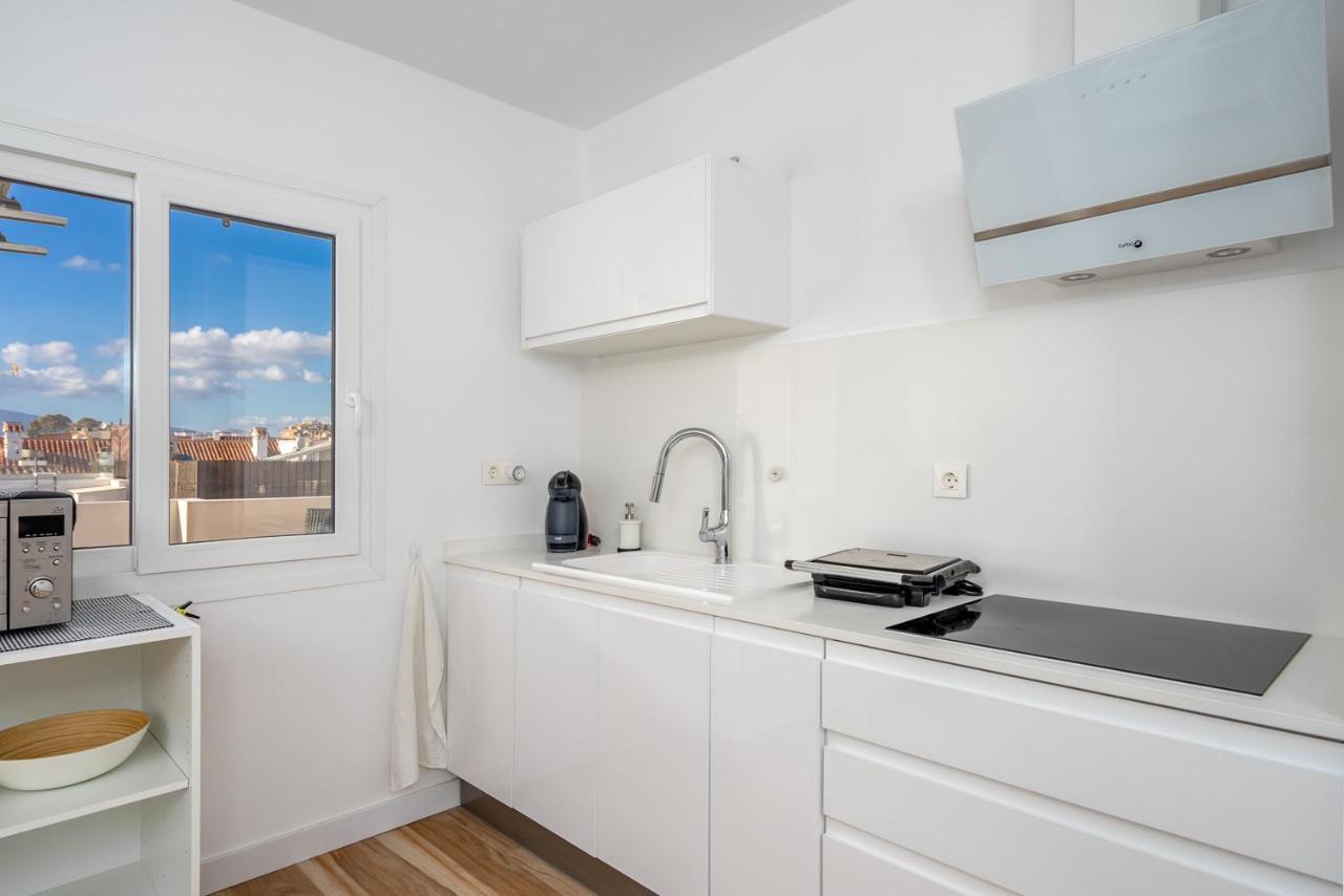 Apartment Front Line Beach In Ref 14