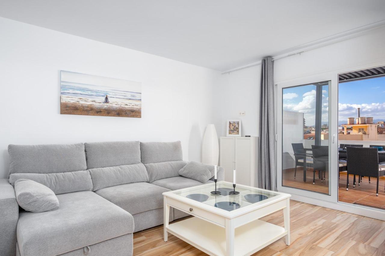 Front Line Beach In Ref 14 Apartment *