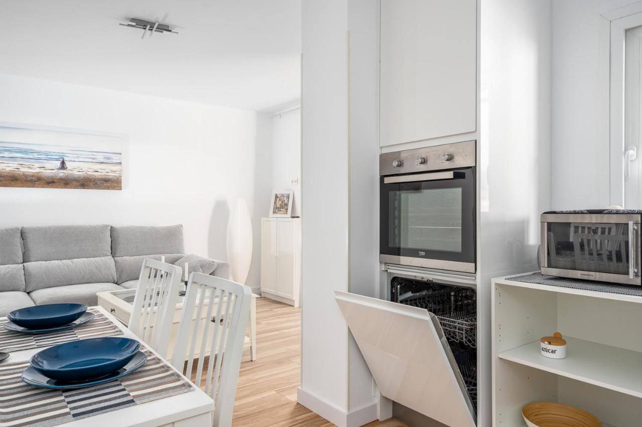Front Line Beach In Ref 14 Apartment Fuengirola