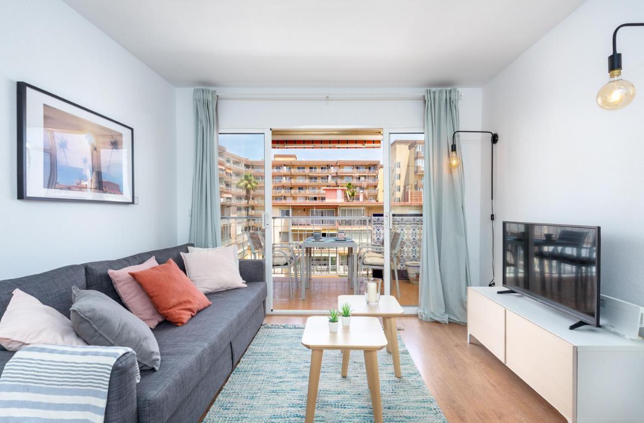 Apartment Beachfront Seaview In Boliches By Costarentals - Ref 141 *