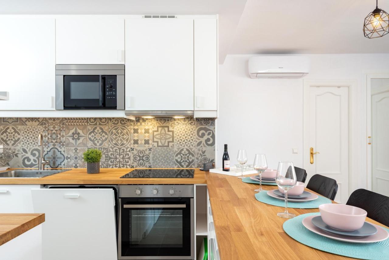 Beachfront Seaview In Boliches By Costarentals - Ref 141 * Fuengirola