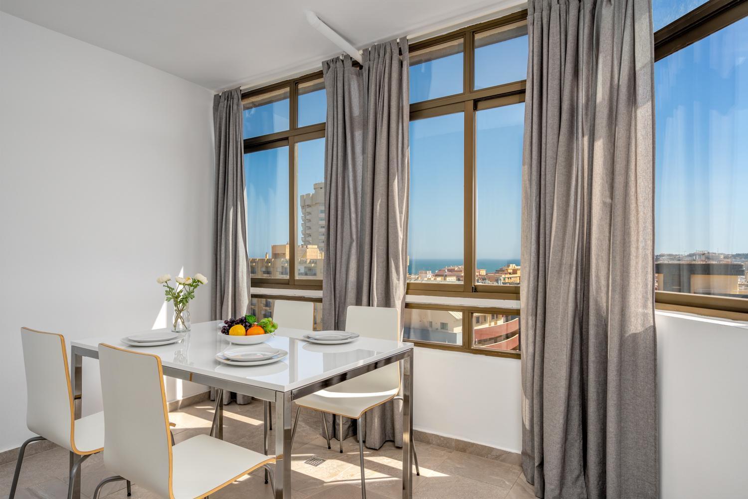 Flat Near The Movida By Costarentals - Ref 170 Apartment