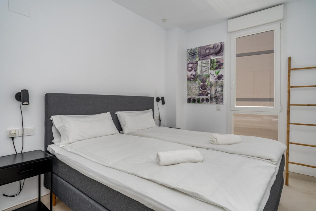 Apartment Blue Wave In Torreblanca By Costarentals - Ref 174 *