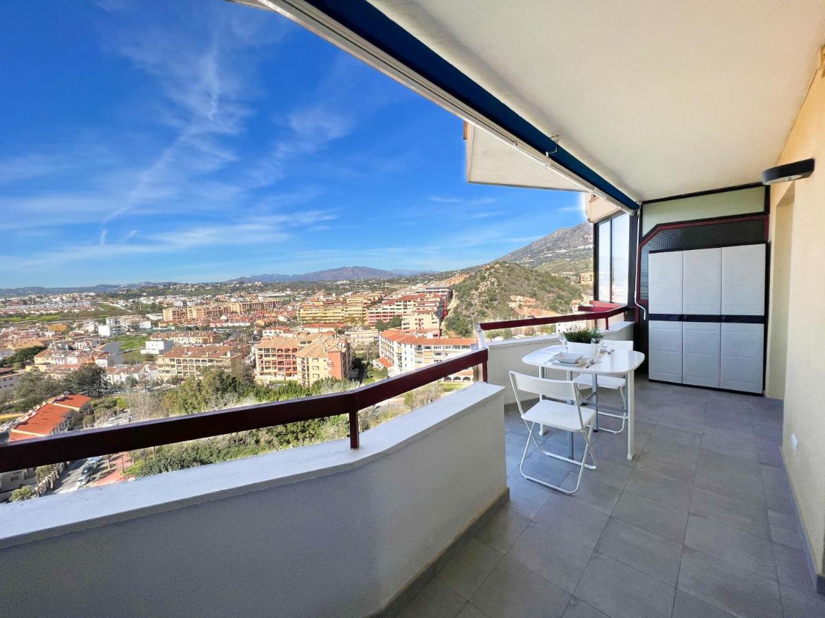 A 900 M De La Playa Y Con Vistas Al Mar En * Fuengirola