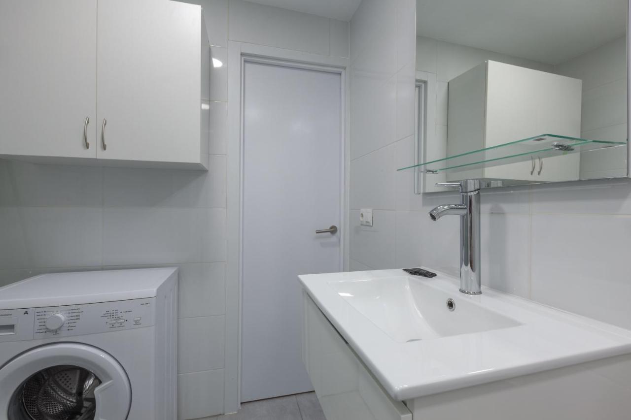 Appartement Palmeras In By Costarentals - Ref 56 *