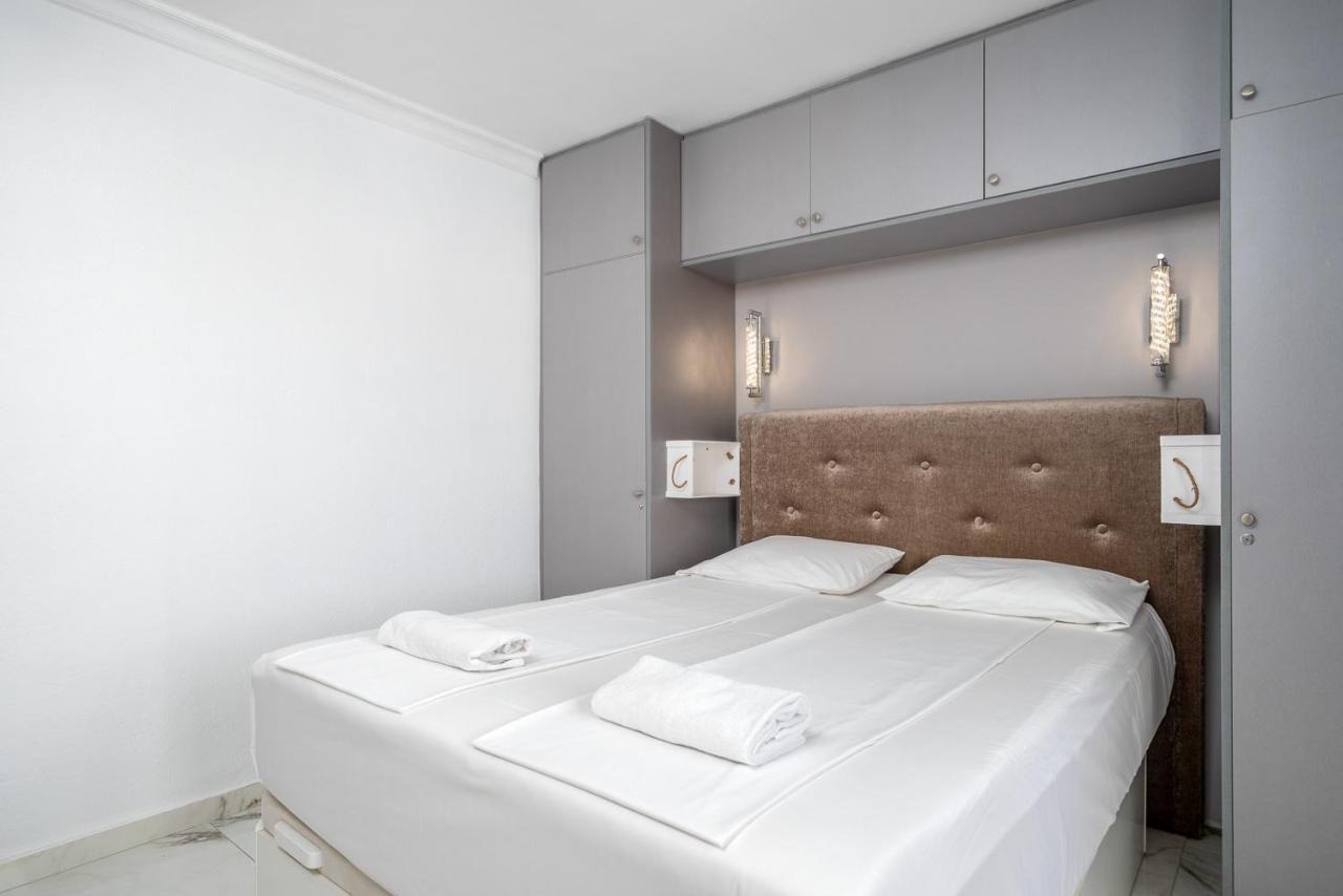 Beachfront Sea View Stella Maris In By Costarentals - Ref 36 Apartment Fuengirola