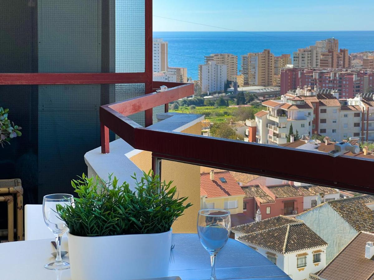 A 900 M De La Playa Y Con Vistas Al Mar En Apartment Fuengirola