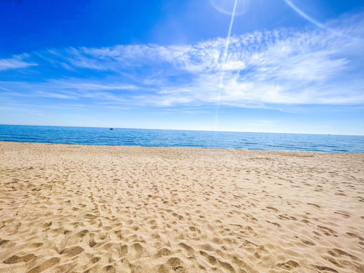 A 900 M De La Playa Y Con Vistas Al Mar En Apartamento *