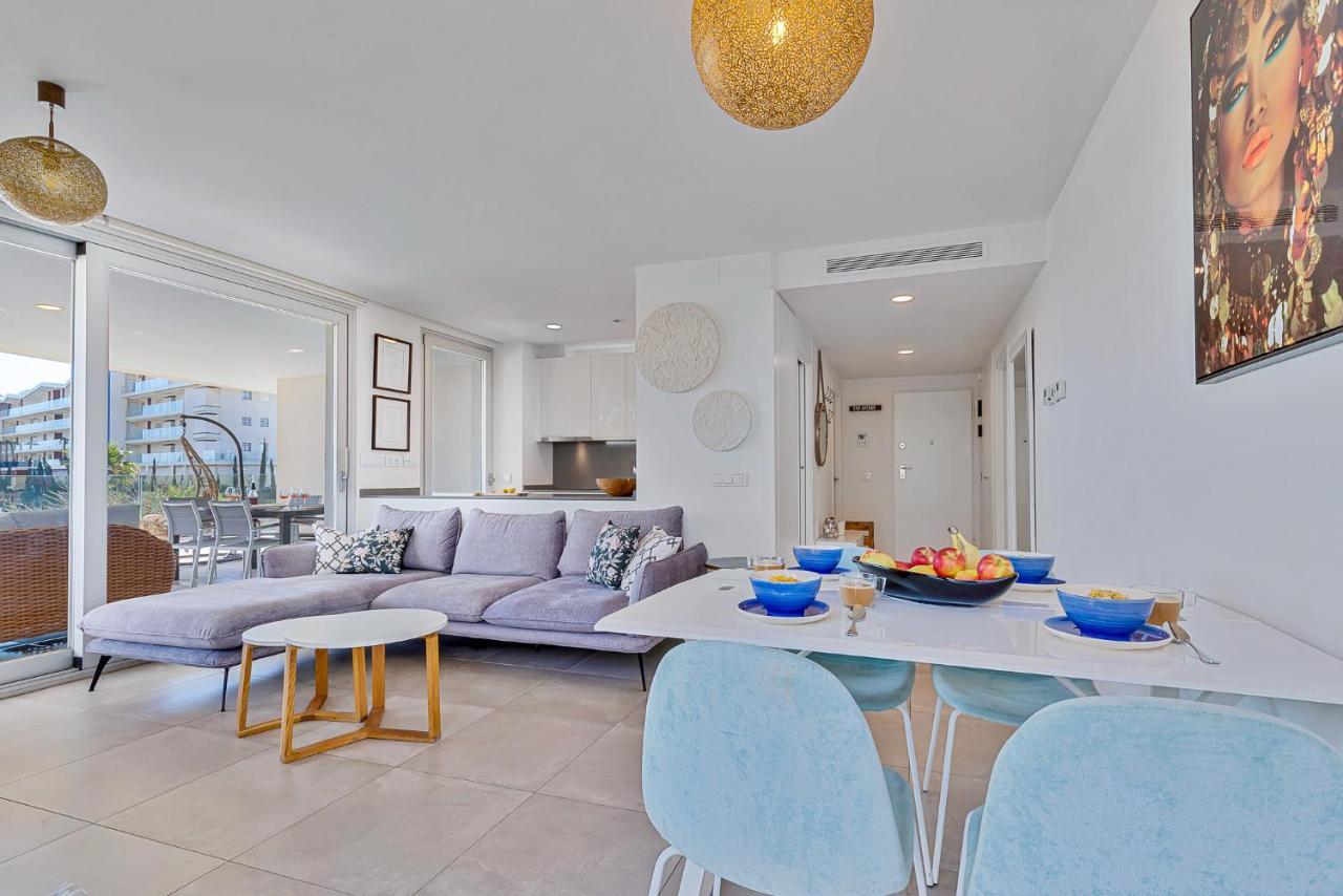 Lovely 3 Bedroom Next To Higueron Area.