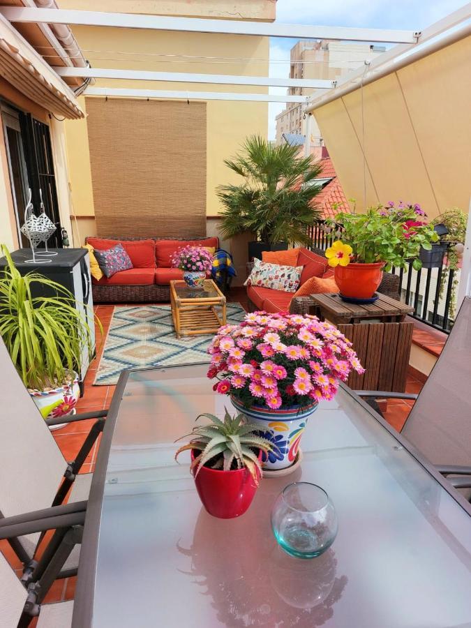 Huoneisto Cozy Penthouse With Excellent Location