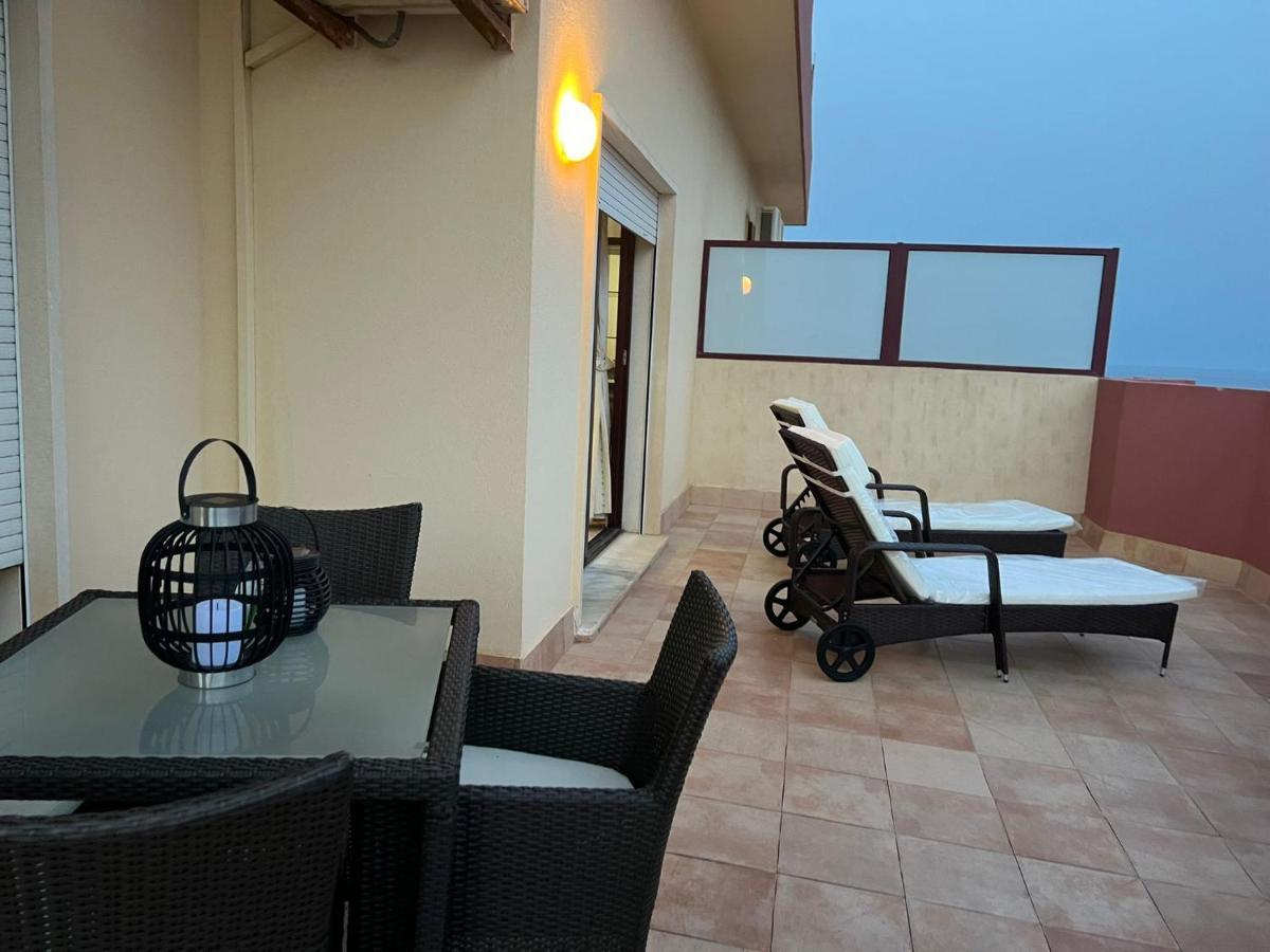 Atico En Yate Iv, Primera Linea Playa