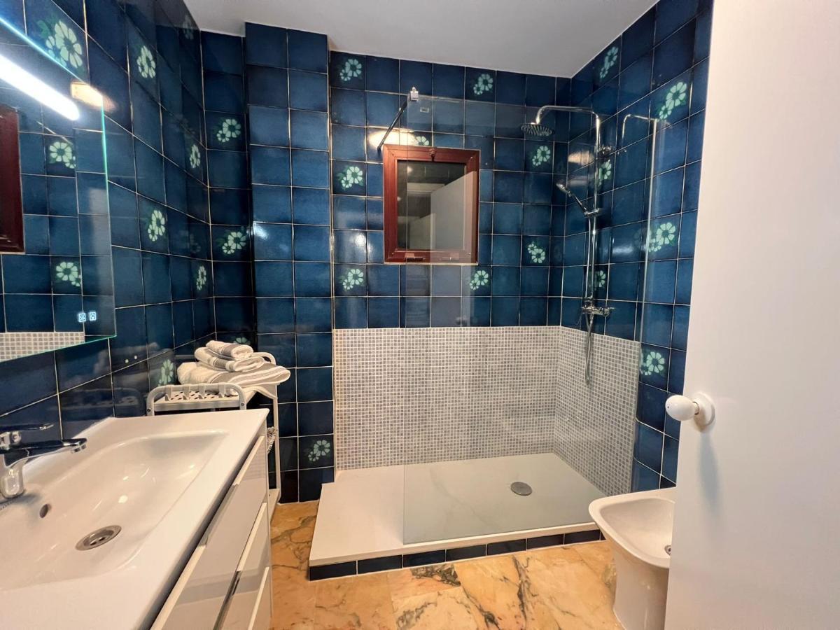 Apartment Atico En Yate Iv, Primera Linea Playa *
