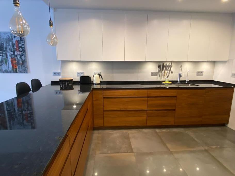 Mirella - Penthouse With Privat Pool And Terrace